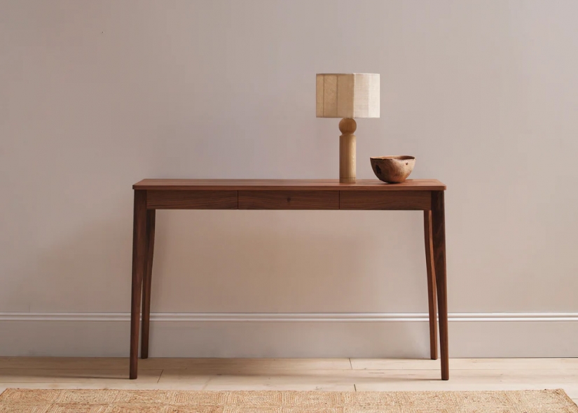 Lyle console