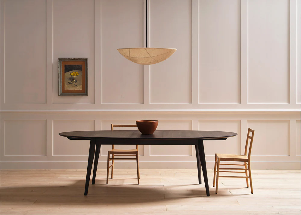 Harper dining table extending
