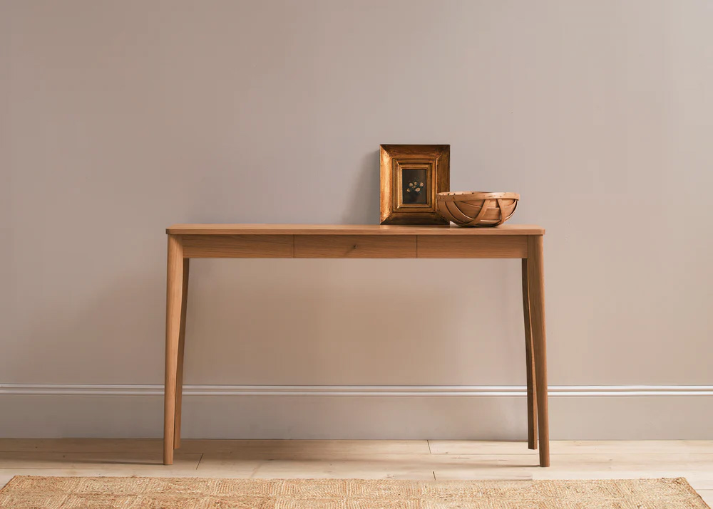 Lyle console