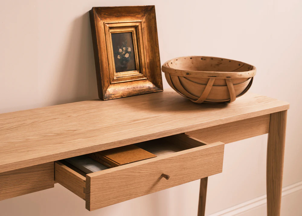 Lyle console