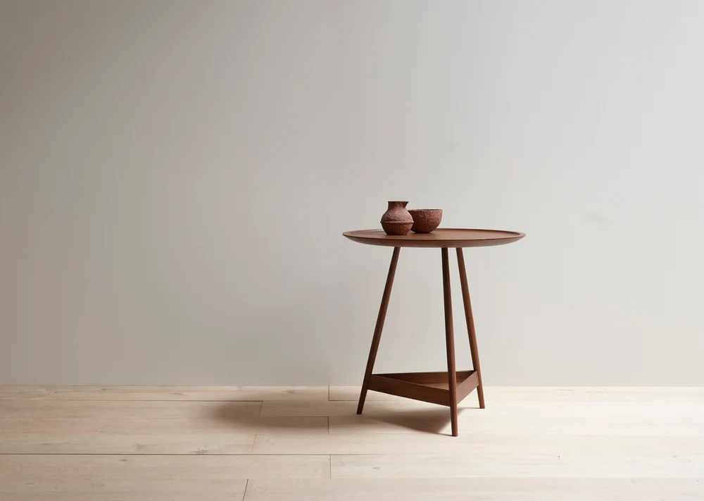 Clyde lamp table