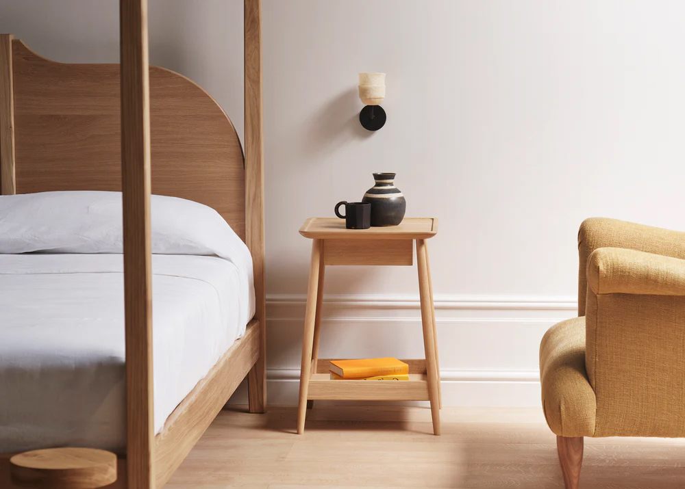 Harlosh bedside table